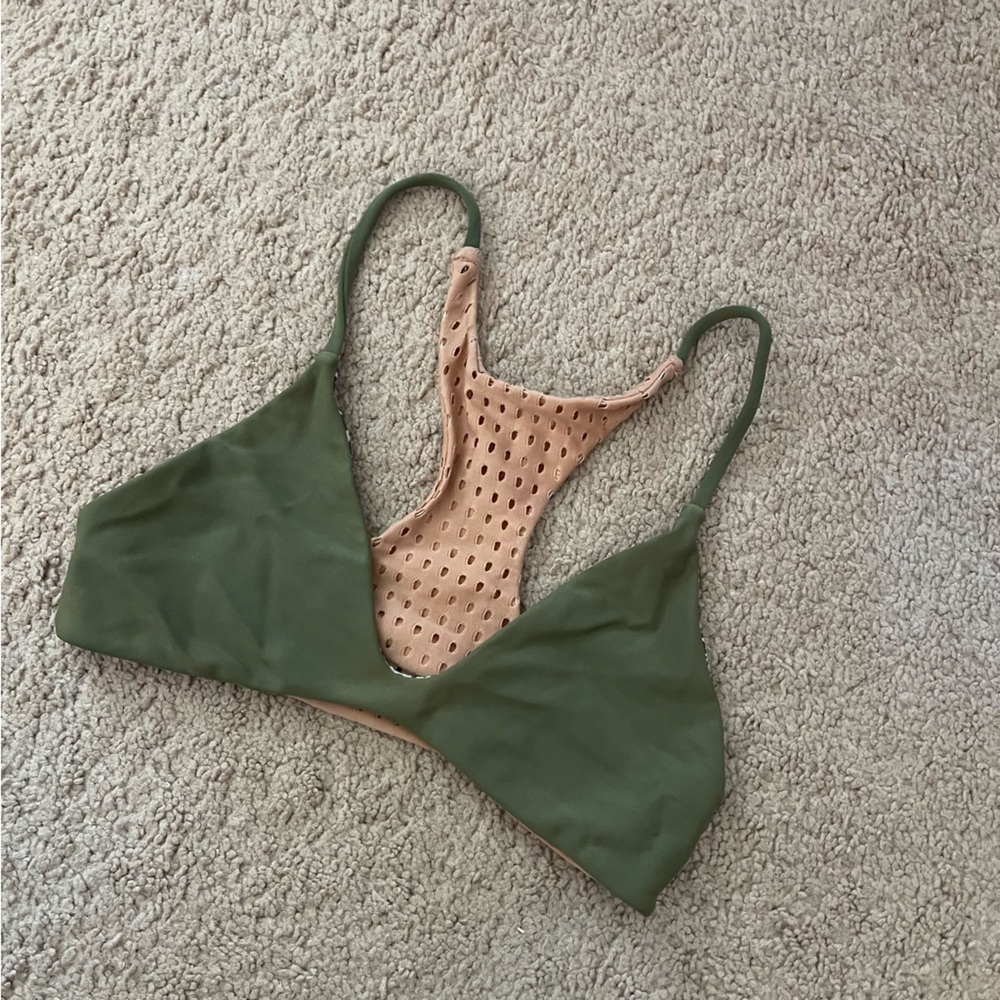 Acacia top
